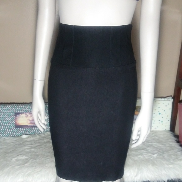 Dresses & Skirts - Lipstick Black Pencil Skirt